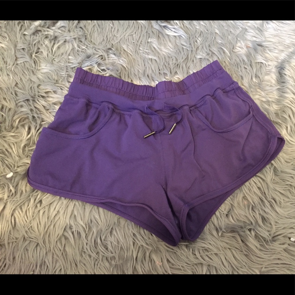 LULULEMON SHORTS